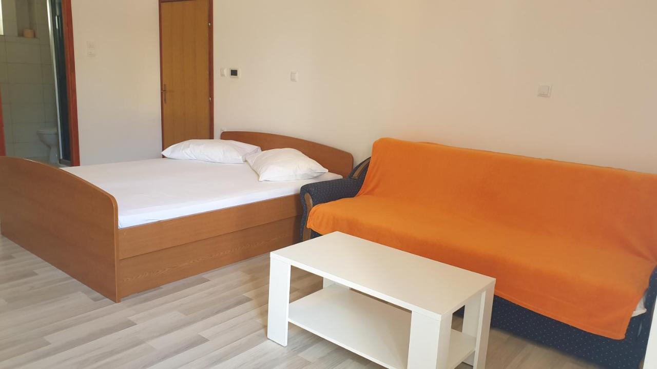 Apartments Milka Pag Đảo Pag Ngoại thất bức ảnh